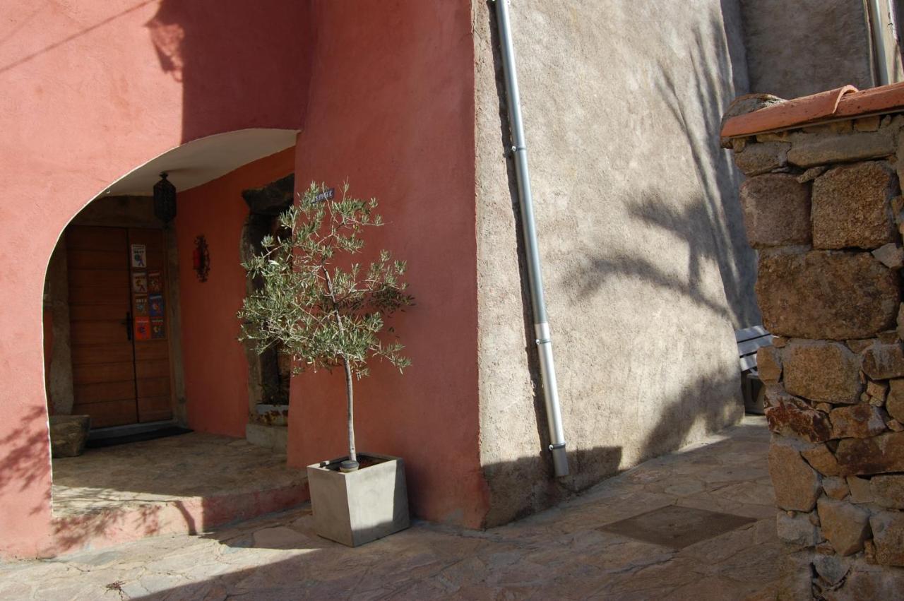 مبيت وإفطار Montegrosso E Casalte المظهر الخارجي الصورة